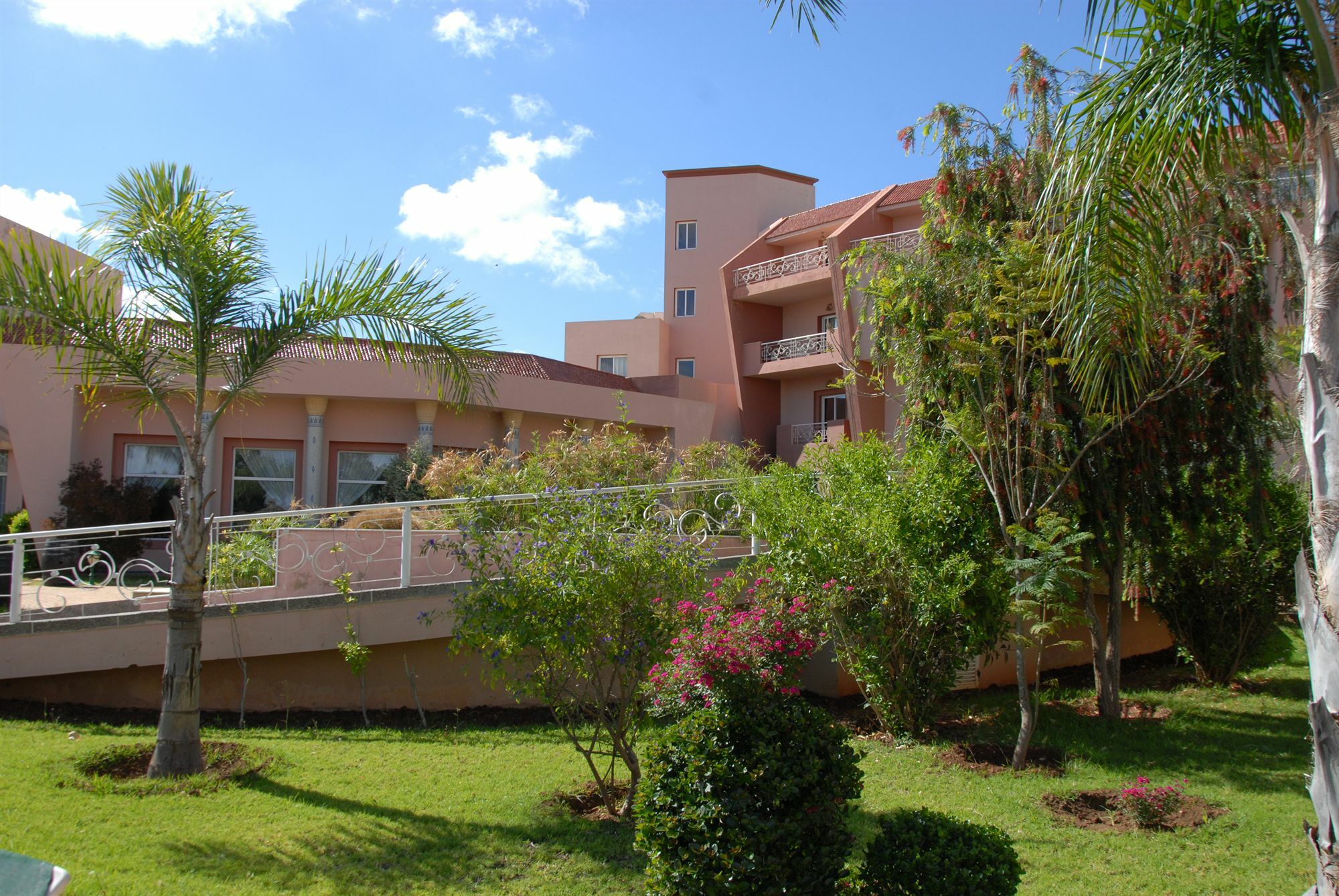 Hotel Menzeh Dalia Meknès Exteriör bild